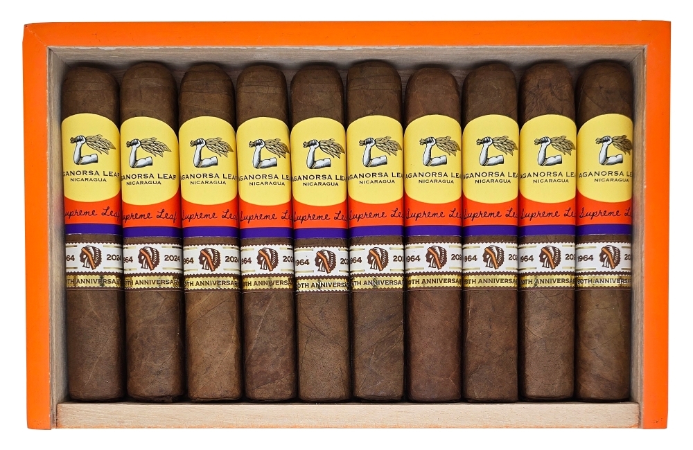 Aganorsa Delivers Supreme Leaf Gran Robusto 1 Aganorsa Leaf Supreme Leaf Wooden Indian 60th Anniversary Box Top Open