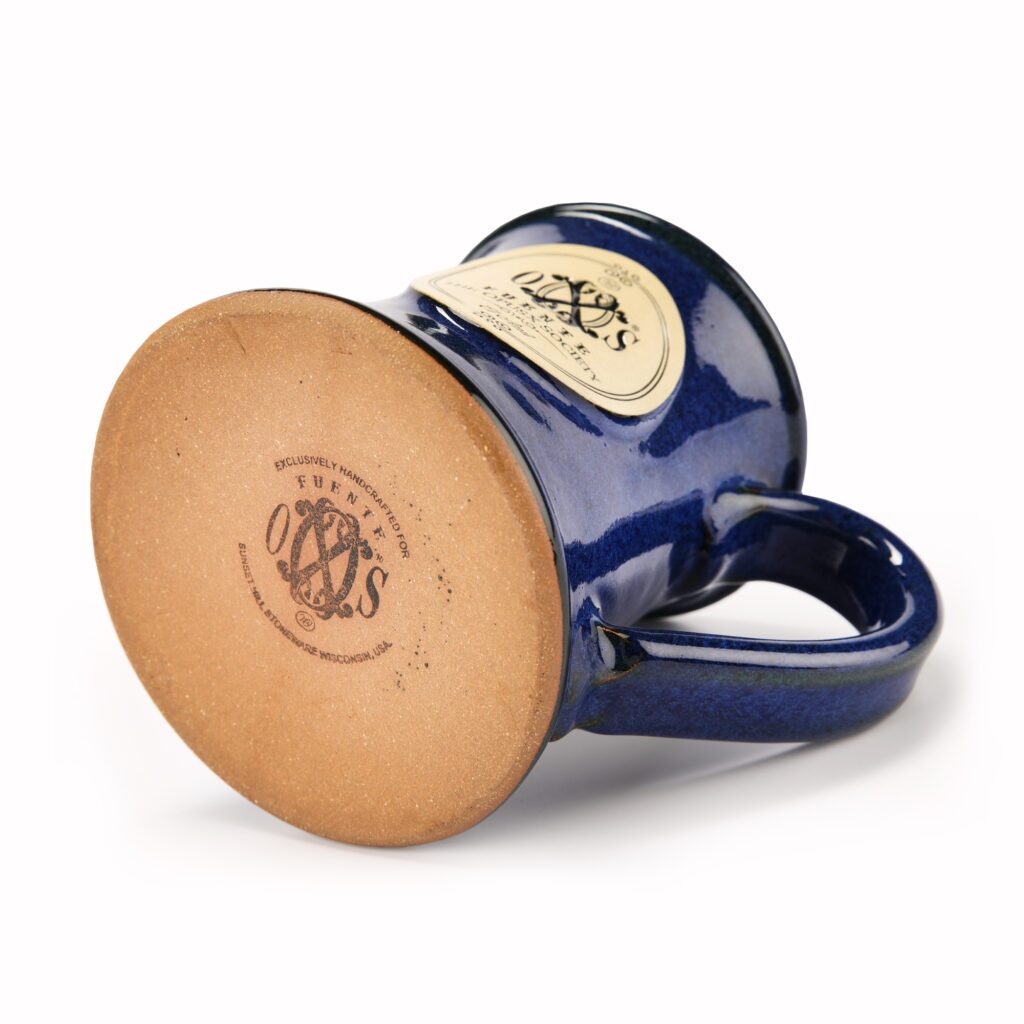 Manny Iriarte launches "Fuente The Opus X Society" 55 CM910