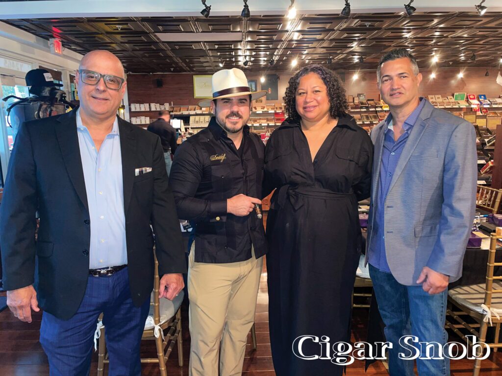Carlos Escalona Alex Weghorn Luz Holguin and Luis Santana4