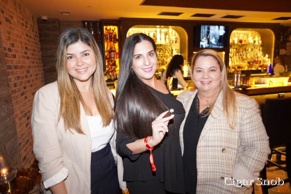 Carolina Echeverry Eli La Rosa and Monica Martinez2