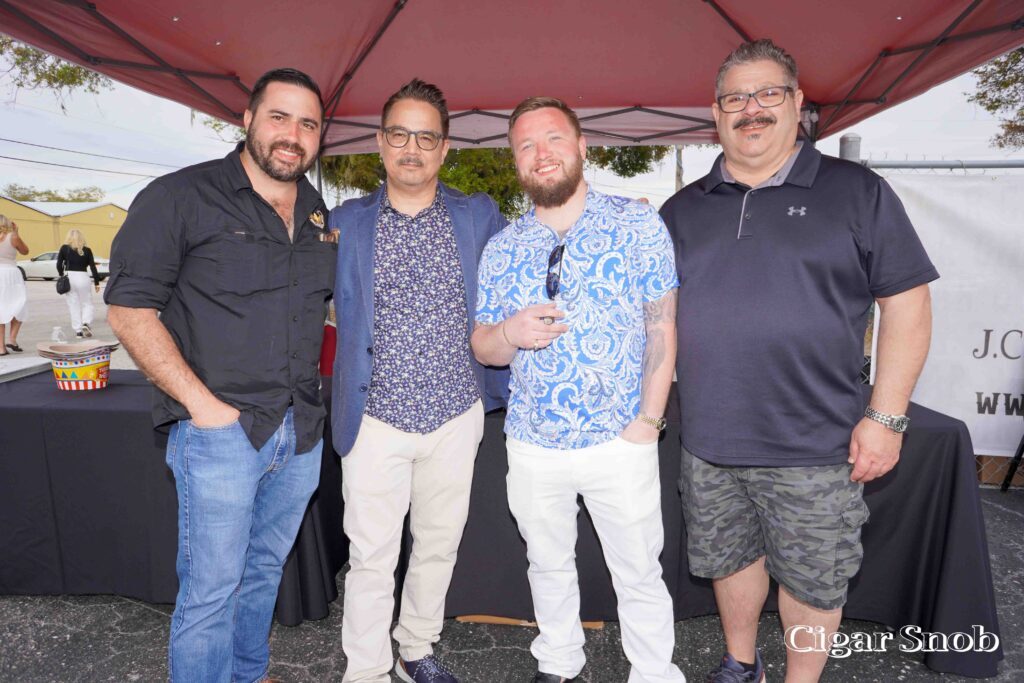 Cigar Circus 11