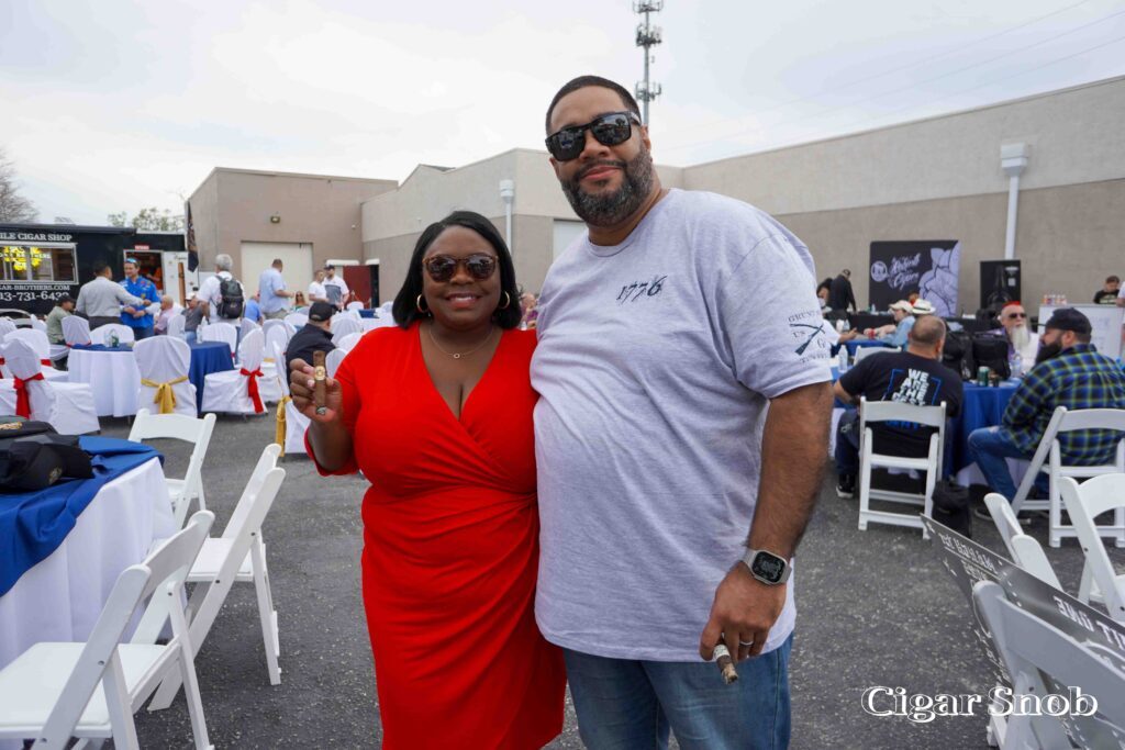 Cigar Circus 12