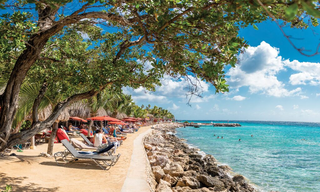 Discovering the Colors of Curaçao 10 Curacao 10