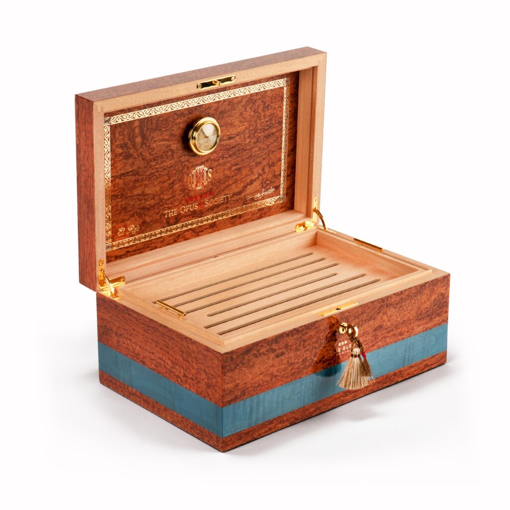 Manny Iriarte launches "Fuente The Opus X Society" 21 EBR2