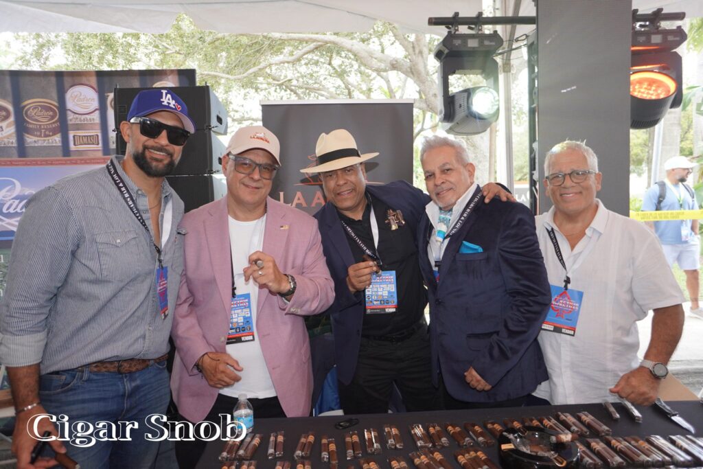 Smoke This 2025 26 Elvis Batista Carlos Escalona Manuel Ynoa Jose Miguel Reynoso and Raffi Dzaghgouri