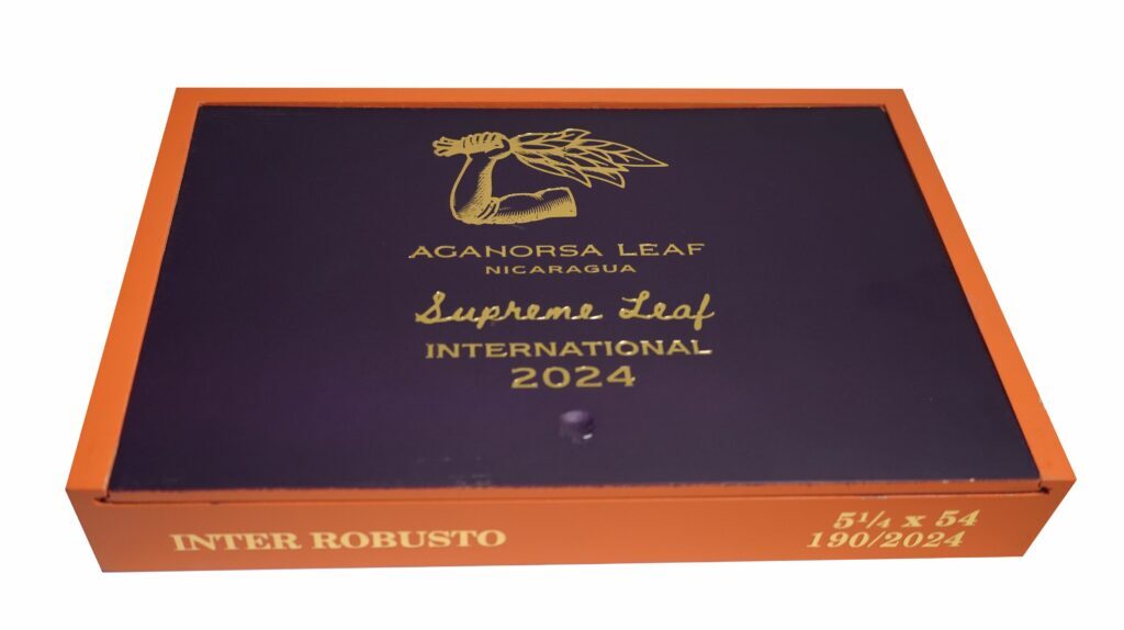Two International Exclusive Sizes of Supreme Leaf Coming to InterTabac in Dortmund 2 Inter robusto closed box