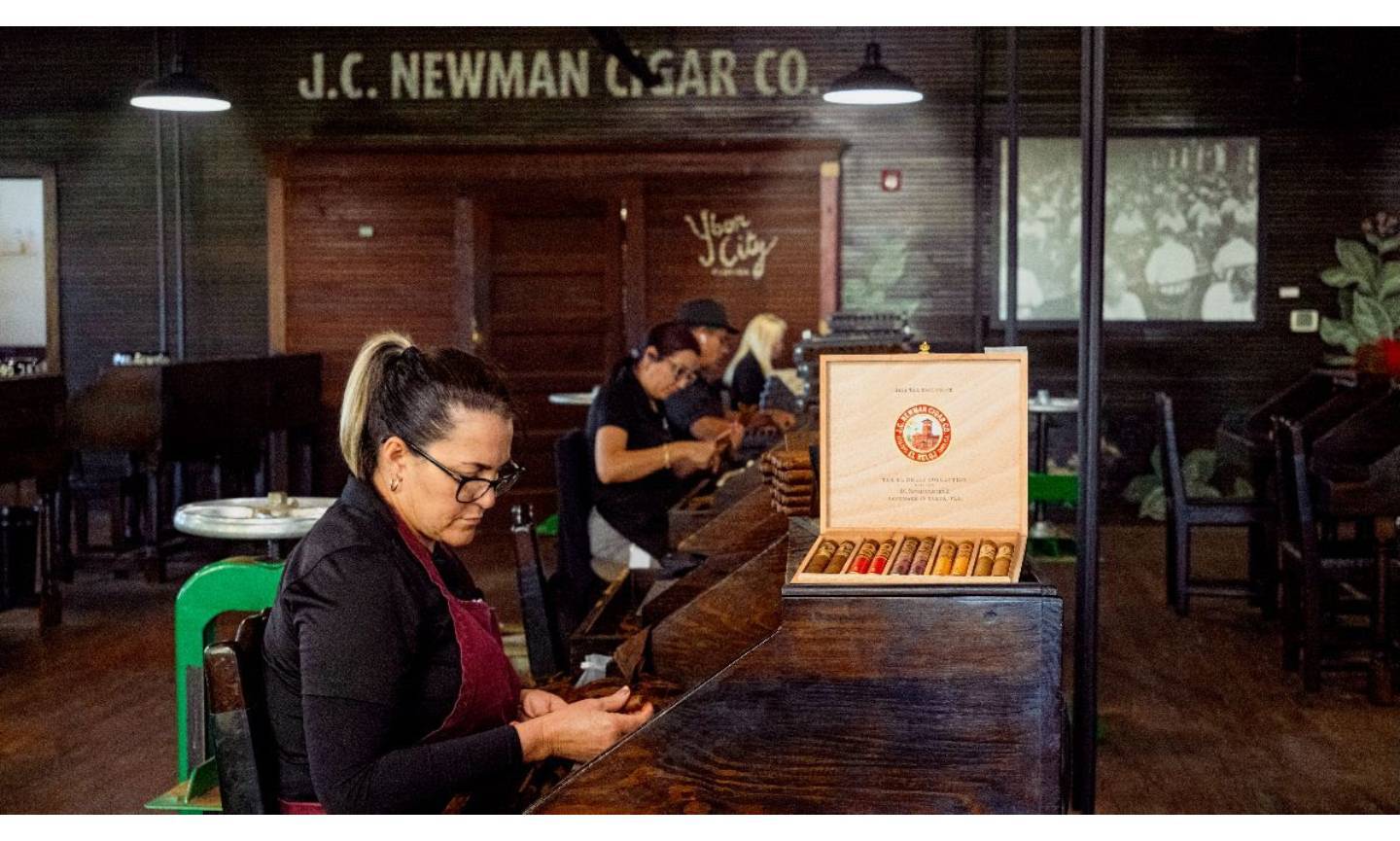 The El Reloj Collection