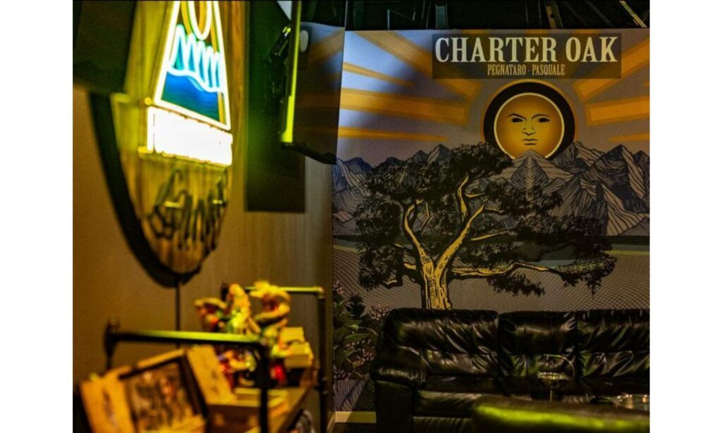 Ligero Tobacco Unveils Revamped Foundation Cigar Lounge.7