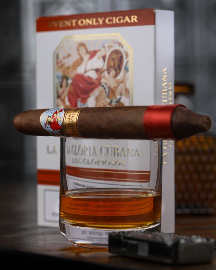 Ernesto Perez-Carrillo Teams up with La Gloria Cubana for an Event-Only Cigar 3 Los Gloriosos Salomon 4