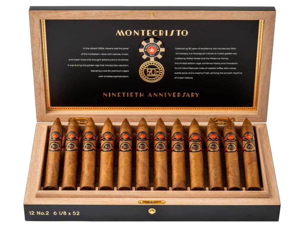 Montecristo 90th anniversary Open box 4000x3000 1