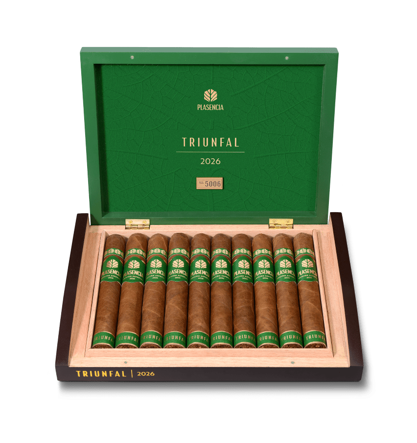 Triunfal box front open WEB