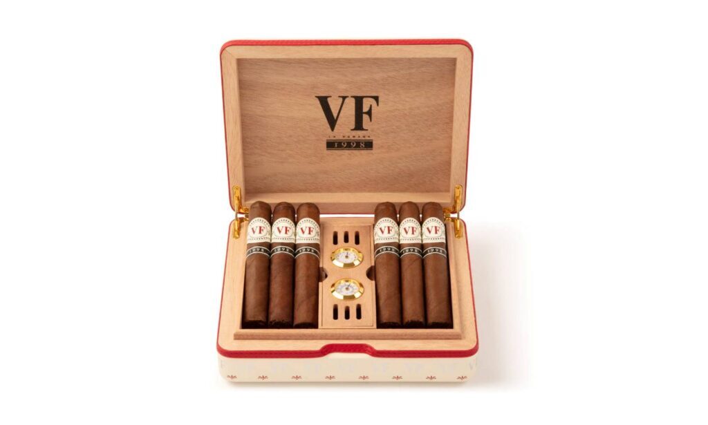 1998 VF52 Travel Humidor