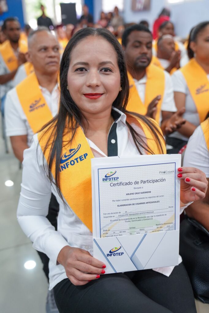 Infotep and Procigar Certify the First 127 Graduates of the Tamboril Tobacco School 4 WhatsApp Image 2026 07 01 at 10.17.46 5