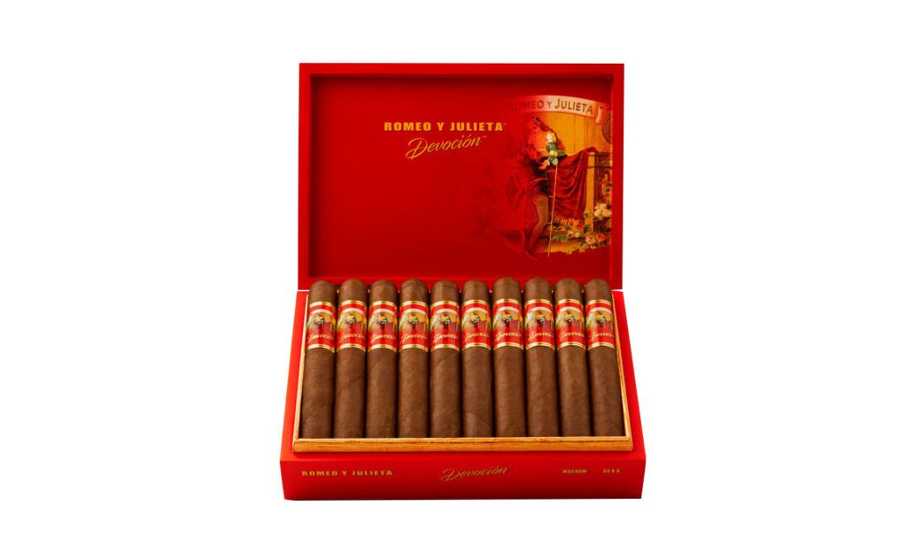 Romeo y Julieta Devoción Now Available 2 devotion Box Open
