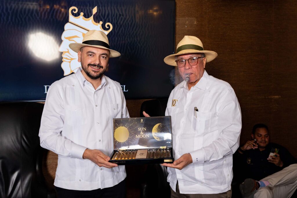 Don Emmanuel Cigars Begins Shipping Sun & Moon Limited Edition 5 unnamed 2 77