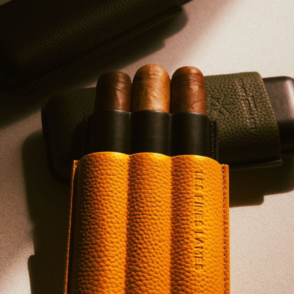 LES FINES LAMES introduces Leather Cigar Cases 3 unnamed 6 7